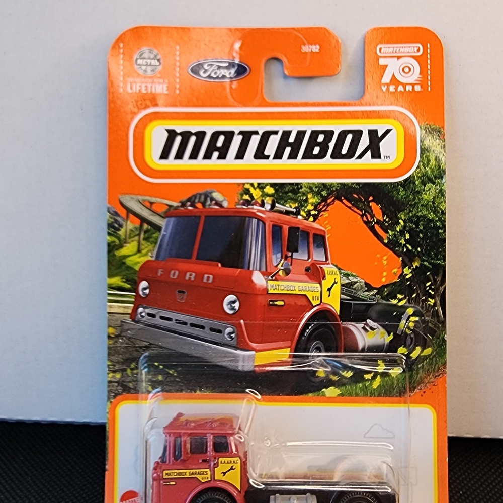 Match Red and Black Die-Cast Toy Cars